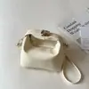 Bolso de Hombro Cruzado para Mujer 2026 Otoño/Invierno Nuevo Simple Color Sólido Moda Retro Personalidad Cierre de Candado Gran Capacidad