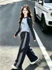 Conjunto casual de outono para meninas 2026 novo estiloso estilo coreano bloco de cores blusa e calça de moletom wide-leg conjunto de duas peças