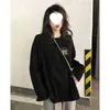 Camiseta branca versátil de manga comprida com gola redonda, estilosa, estampa de outono e inverno, que rejuvenesce, solta, camada interna, camiseta básica, top, ins