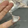 Cadena para Clavícula Baojia con Forma de Abanico Full Diamante Plata Pura No se Desvanece Lujo Ligero Nicho Madreperla Blanca Ágata Roja Collar de Falda Grande para Mujeres