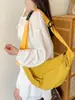 Bolso cruzado para mujer, simple y versátil, casual y para el trabajo, diseño ligero, bolso de hombro de nicho, bolso tipo dumpling