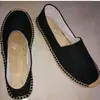 Sapatos de palha masculinos slip-on sapatos de pescador preguiçosos sapatos femininos de lona de linho sapatos para casais de calçar um passo sapatos de pano Velho Pequim fabricantes