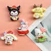 Caja de regalo de Navidad de dibujos animados Sanrio Diversión para niños material de paquete de accesorios de resina para funda de teléfono pasador diy hecho a mano pegamento de crema