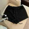 Shorts casuais rosa de cintura alta com cordão, verão 2026, estilo A-line emagrecedor de perna larga, estilo casual hot girl, design versátil