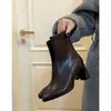 Botas de Cano Curto com Salto Alto Femininas Chuyuji 2026 Nova Coleção Primavera e Outono Bico Quadrado Botas Estilo Martin Salto Grosso Preto Botas Slim Elásticas