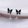 Pendientes de Mariposa Negros, Estilo Oscuro, Novedad 2026 Tendencia Versión Coreana, Exquisitos y Delicados Pendientes de Mariposa Doble Mariposa de Ensueño con un Toque de Alta Gama