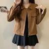 Chaqueta corta para mujer petite, nueva de primavera 2026, estilo coreano retro, gamuza sintética tachonada, chaqueta top versátil, moderna