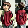 Camiseta infantil de algodão puro com gola redonda e mangas compridas, novo estilo primavera/outono, corte solto, design color block, adequada para usar em camadas, top para meninos
