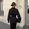 Conjunto de diseño estilo francés FCB, cintura entallada, manga larga, pantalón largo para mujer, con camisa negra y pantalón largo.