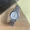 Banda de Acero Elástica al por Mayor No Impermeable Luminosa Reloj Elástico Reloj de Cuarzo para Personas de Mediana Edad y Mayores con Números Grandes Reloj de Pareja