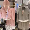 Conjunto Casual Esportivo Novo para Meninas Primavera/Outono 2026 Moda Versátil Macio Confortável