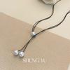 Novo estilo de colar longo de imitação de pérolas, design de nicho feminino, distinto, requintado, simples, versátil, corrente de clavícula
