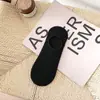 Calcetines náuticos de color liso para hombre, calcetines de verano antideslizantes de silicona, informales, deportivos, desodorantes, absorbentes del sudor, invisibles.