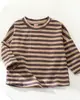 Roupas de Primavera para Meninos e Meninas, Tops de Bebê, Camisetas Infantis, Camisetas Básicas Listradas de Tricô da Moda com Gola Redonda
