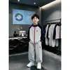 Conjunto Deportivo para Niños Primavera y Otoño 2026 Nueva Moda Otoñal Cardigan con Capucha Traje de Dos Piezas para Niños Mayores