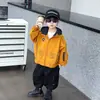 Ropa de abrigo de otoño para niños 2026 nueva chaqueta elegante para niños pequeños con estilo, cortavientos infantil de moda para primavera y otoño