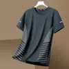 Camiseta de seda gelada de manga curta para homens, verão, caimento solto, tamanho grande, camisa masculina casual versátil, roupa da moda estilo coreano, camiseta masculina
