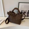 Bolso sencillo de color sólido con lazo, estilo otoño e invierno Chanel, estilo occidental, gran capacidad, para hombro o bandolera, acolchado de algodón