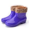Zapatos de agua, botas de lluvia de caña corta para obras de construcción, botas de cocina para mujer con forro de felpa, duraderas y antideslizantes, botas de lluvia de goma, botas para lavar platos, impermeables y cálidas, para adultos
