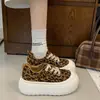 Zapatos Blancos Estudiantiles de Plataforma 2026, Tenis para Dedo Gordo, Zapatos Casuales de Moda con Suela Gruesa para Mujer, Modelo Nuevo con Cordones para Otoño para Personas Petitas