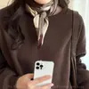 ¡Mantente Caliente con un Toque de Sofisticación! Bufanda Suave de Cuadros Retro Melard para Mujer, Bufanda Triangular de Alto Gama para Otoño e Invierno, Accesorio Decorativo