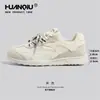 Zapatos de Entrenamiento Alemanes de Malla Amarilla Finos de Verano Universales con Aumento Invisible de Altura, Zapatos Retro Forrest Gump, Tenis Casuales para Estudiantes