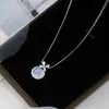 Colar Nalan em Prata S925 Borboleta com Calcedônia Branca Redonda e Diamantes, Colar Flor de Quatro Pétalas com Ágata Branca Y02552