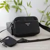 P Lada Nova Bolsa Transversal Masculina Casual de Grande Capacidade Bolsa Carteiro Moda Duas em Uma Pequena Quadrada para Comércio Eletrônico Transfronteiriço