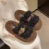 Pantuflas Retro de Suela Gruesa y Peludas para Exterior de Mujer en Otoño e Invierno Estilo Coreano Cómodas Pantuflas Rizadas Pantuflas de Algodón de Una Línea para Mujer