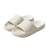 Pantuflas de suela gruesa más vendidas transfronterizas, nuevas sandalias súper cómodas de EVA, pantuflas grandes para el baño del hogar para parejas