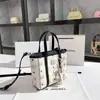Bolsa Bucket Color Block Atacado 2023 para Mulheres, Adequada para Uso na Mão, no Ombro e Transversal, Ideal para o Dia a Dia