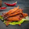 Pescado Pequeño Sabor Baicao Caja de 105g Tamaño 50 Snacks Picantes Casuales Pescado Listo para Comer Snacks al por Mayor