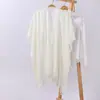 Elegante Chal de Punto Cheongsam para Mujer, Exterior Calado con Borlas, Bufanda para Habitación con Aire Acondicionado, Capa Blanca, Estilo Fino Otoño e Invierno