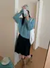 Suéter Elegante de Tricô com Gola Redonda para Mulheres, Nova Coleção Outono/Inverno 2026, Estilo Suave e Elegante, Top de Tricô Fino