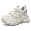 Zapatos Deportivos para Mujer 2026 Otoño Nuevo Estilo Zapatos para Mujer Superficie de Cuero con Pedrería Zapatos Casuales Suela Gruesa Aumento Oculto de Altura Zapatos Tipo Papá