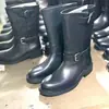 Botas Martin de Estilo Europeo y Americano Nuevas para Otoño/Invierno 2026, Slip-On, Color Sólido, Tacón Cuadrado Metálico, Punta Redonda de Moda