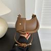 Bolso de Axila Diseño de Moda para Mujer Sentido de Alta Gama Nicho Bolso para Mujer 2023 Nuevo Moderno Versátil Hombro Cruzado