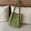 Bolso de Hombro Individual de Lunares de Gran Capacidad Nuevo de Moda para Mujer Estilo Chic para el Trabajo Bolso Tote Dulce de Pana