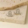 Brincos de Coração com Diamante Retrô Europeus e Americanos Ins Geométricos Normcore Aço Inoxidável Brincos em Formato de Coração Acessórios de Joias DIY Estoque Pronto