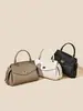 2026 Bolso Cruzado Práctico Nuevo, Gran Capacidad, Bolso de Mano de Alta Gama, Diseño de Nicho, Hebilla de Cierre Versátil para Mujer, Estilo para el Trabajo