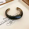 Europa y Estados Unidos Pulsera de Halo con Superficie de Brillo Exagerado Moda Simple Versátil Pulsera de Temperamento Sentido del Diseño Pulsera de Nicho para Mujeres