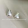 Aretes colgantes minimalistas gruesos plateados cepillados estilo elegante frío ins japonés y coreano aretes de aguja plateada aretes ovalados de frijol para mujer
