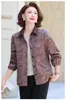 Nova peça de outer wear estilo chinês para mulheres de meia-idade e idosas, coleção primavera e outono, com gola mandarim, botões de nó chinês tradicionais e mangas compridas