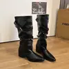 Bota de camurça estilo Maillard com fivela pontuda, salto bloco alto, sola macia, emagrecedora, over-the-knee, para montaria, feminina 2026