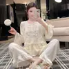 Conjunto Nuevo de Primavera 2026 para Mujer de Seda de Hielo Manga Larga Pantalón Largo Encaje Pesado Moño Dulce para Salir y Ropa de Casa