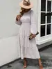 Roupa Nova de Primavera Transfronteiriça para Mulheres Estilo Boêmio Retrô Floral Elegante de Alta Qualidade Vestido Longo de Manga Comprida Afinando a Cintura
