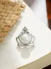Acessório Estilo Chanel com Flor de Camélia e Gotas de Óleo de Pérola para Prender Roupas no Peito, Fecho Decorativo de Botão Sem Costura
