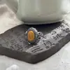 Chiba Taiyin Estilo Chino Nuevo Étnico Ámbar Superficie de Huevo Patrón de Pergamino Anillo Diseño Nicho Anillo Retro Estilo Nacional