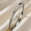 Pulsera Europea y Americana para Mujer de Acero de Titanio Moda Pulsera que No se Desvanece Diamante Simple Moda Temperamento Joyería Pulsera al por Mayor