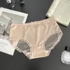 Primavera 2026 Malha de Cetim de Seda Gelada Renda Francesa Fina Transparente Amiga da Pele Roupa Íntima para Meninas Calcinha de Cintura Média Desejo Puro